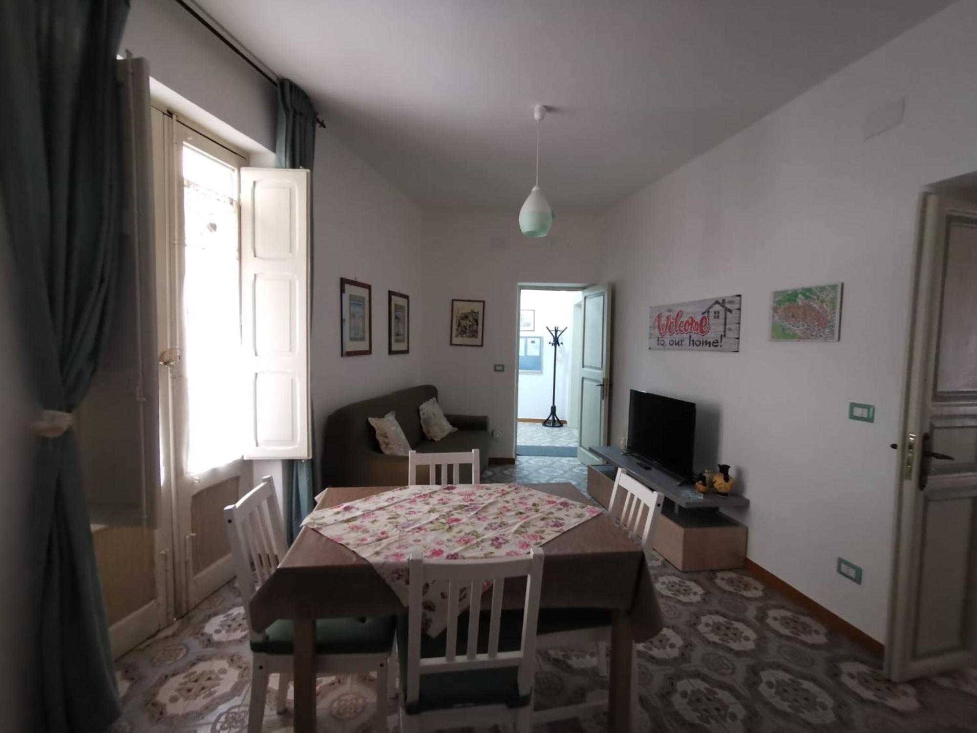Una Scala Dal Centro Agrigento Exterior photo