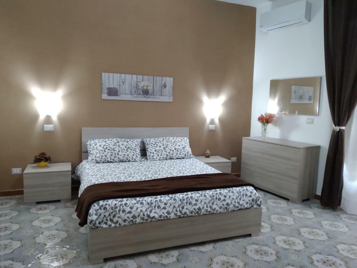 Una Scala Dal Centro Agrigento Exterior photo